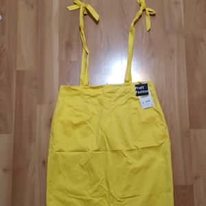 Zara yellow pencil skirt with suspender ties